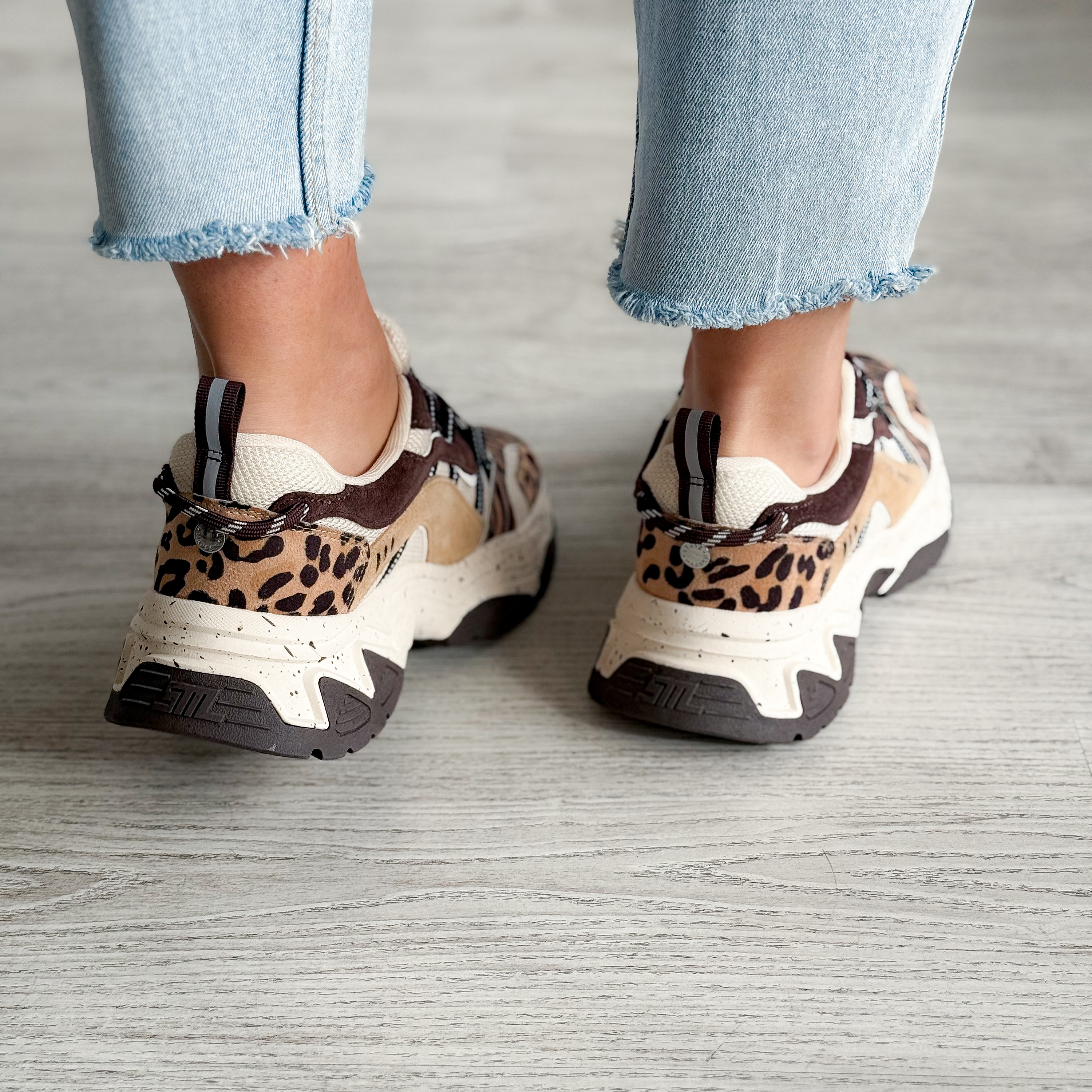 Animates-le Brown Leopard Sneaker 7