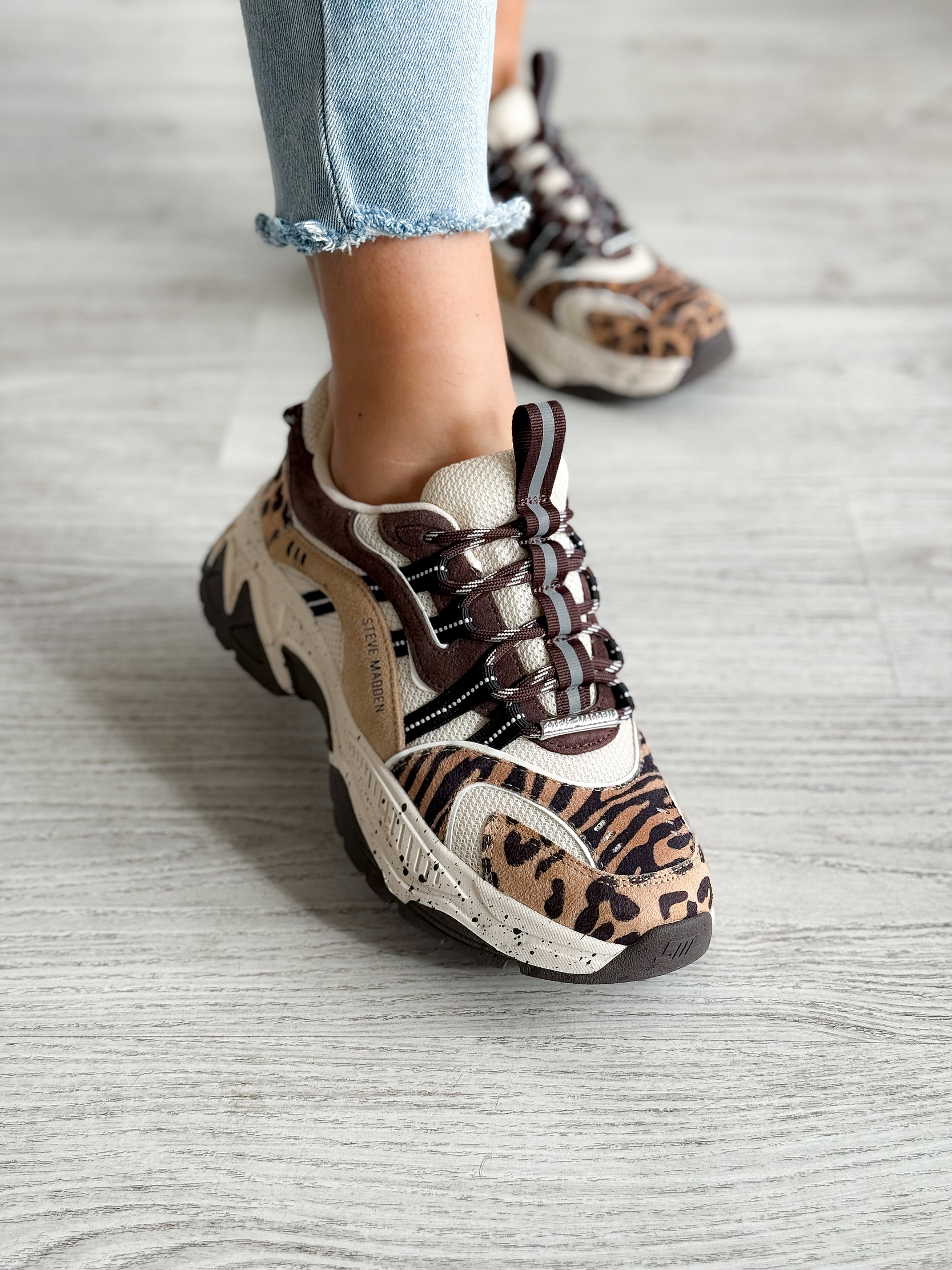 Animates-le Brown Leopard Sneaker 1