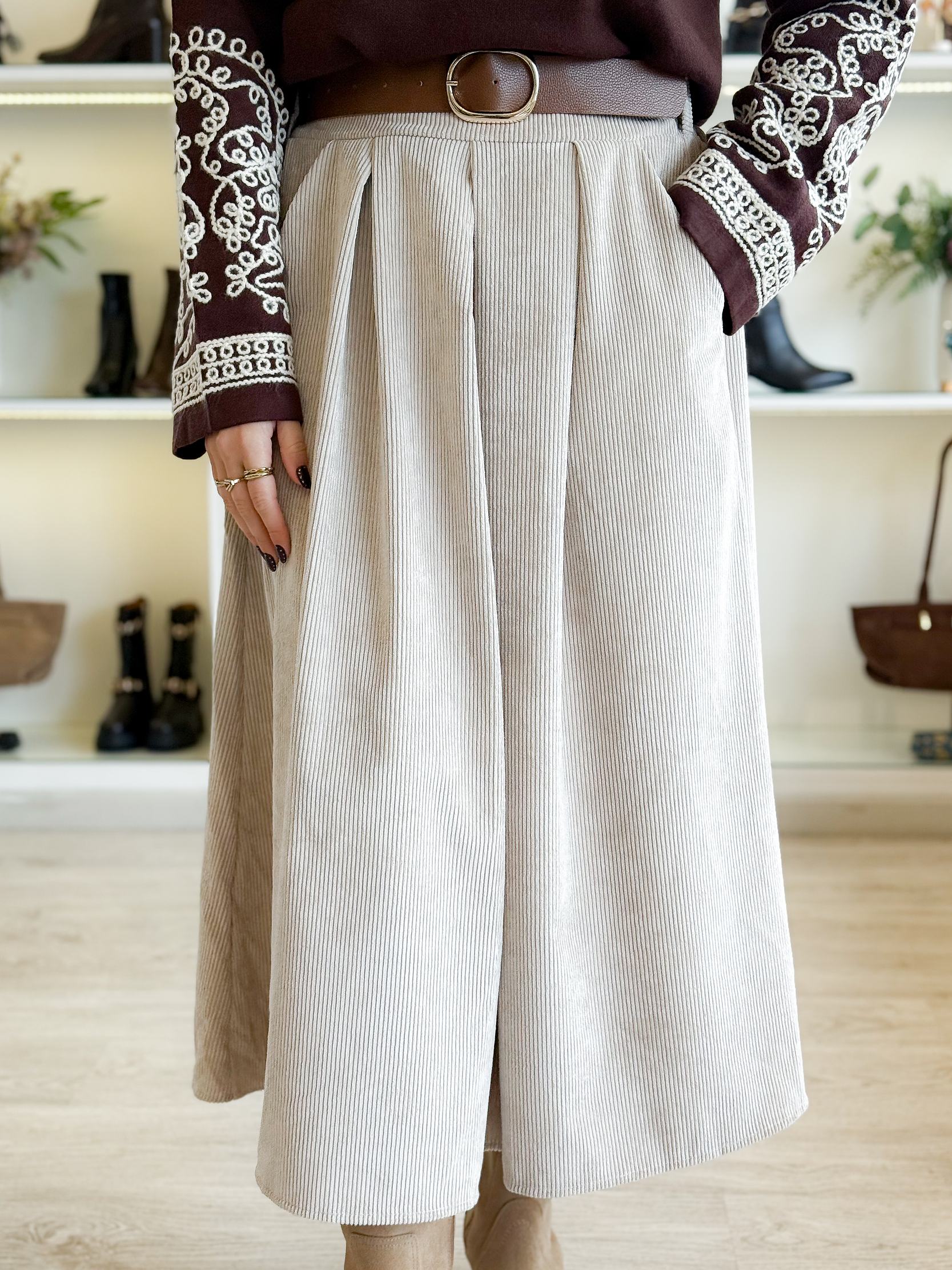 Saia Roxanne Bege  1