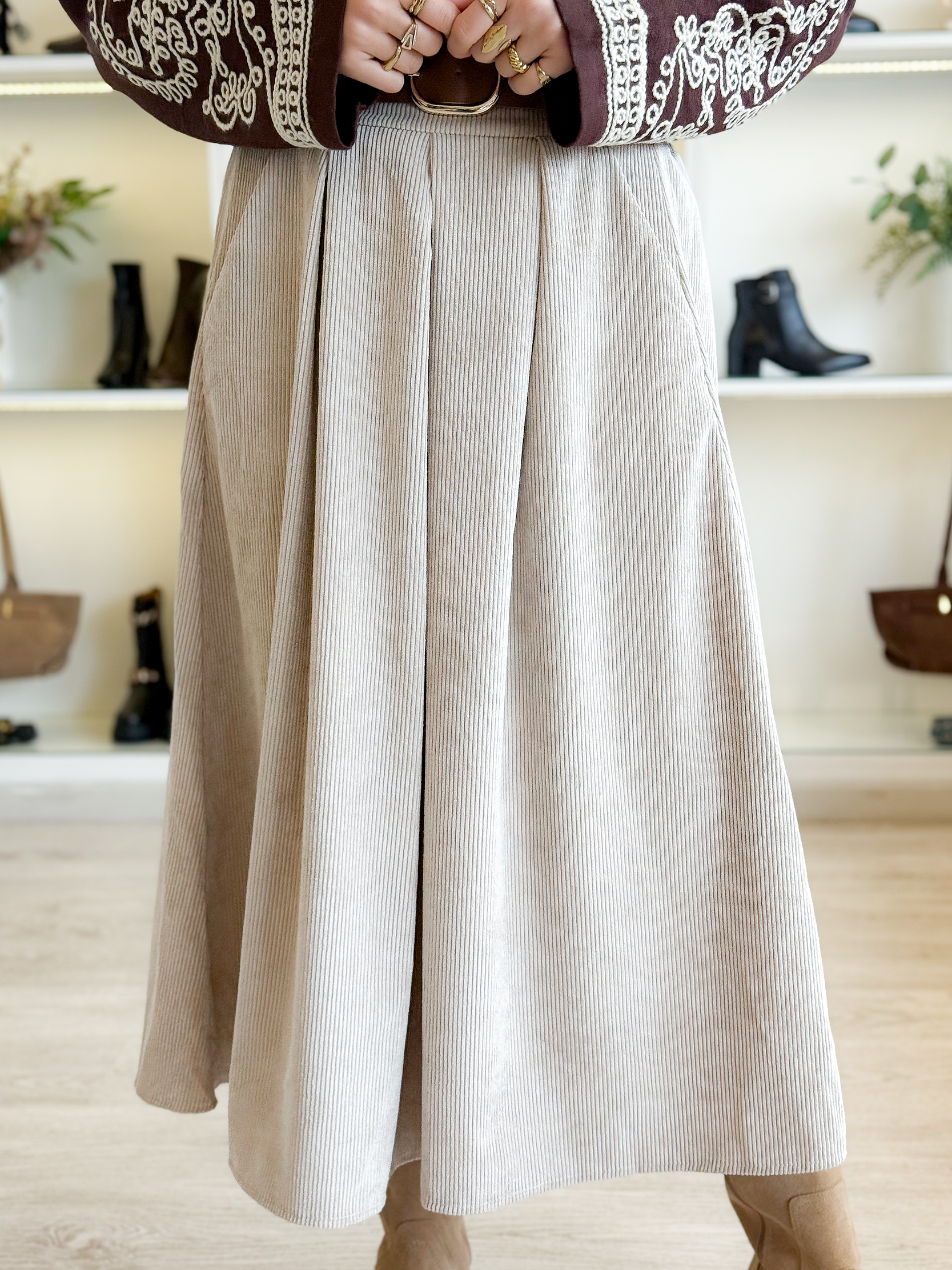 Saia Roxanne Bege  2