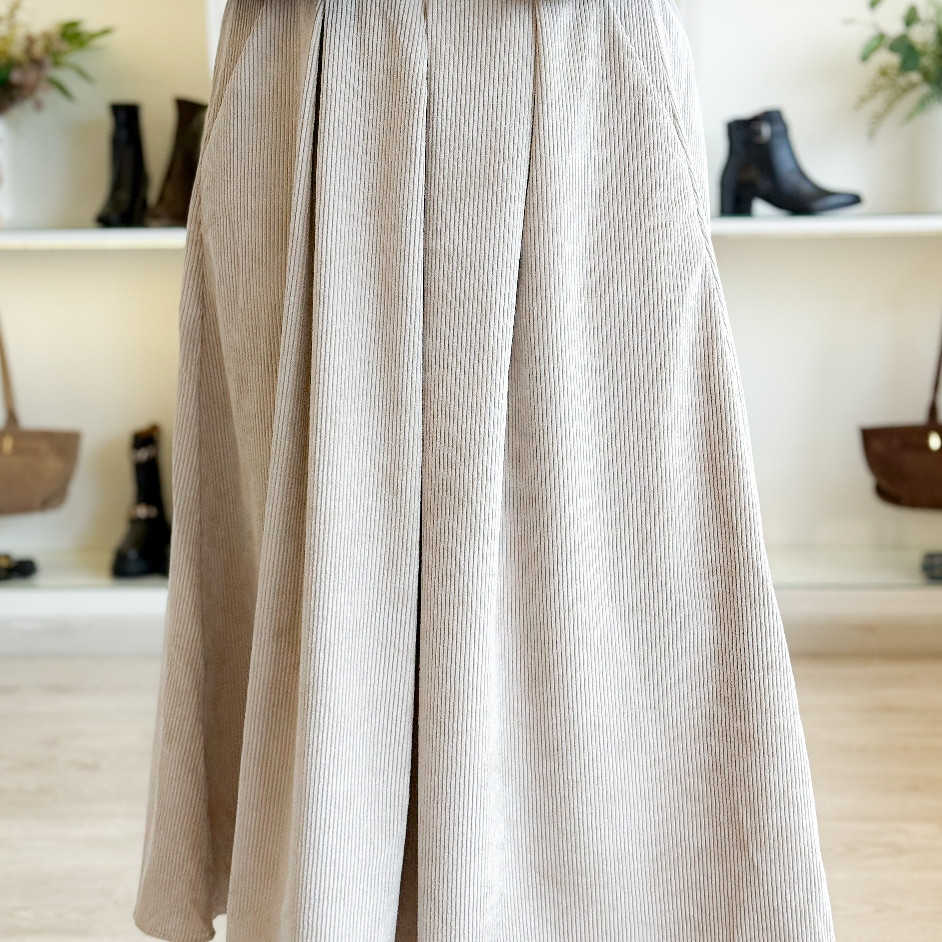 Saia Roxanne Bege  2