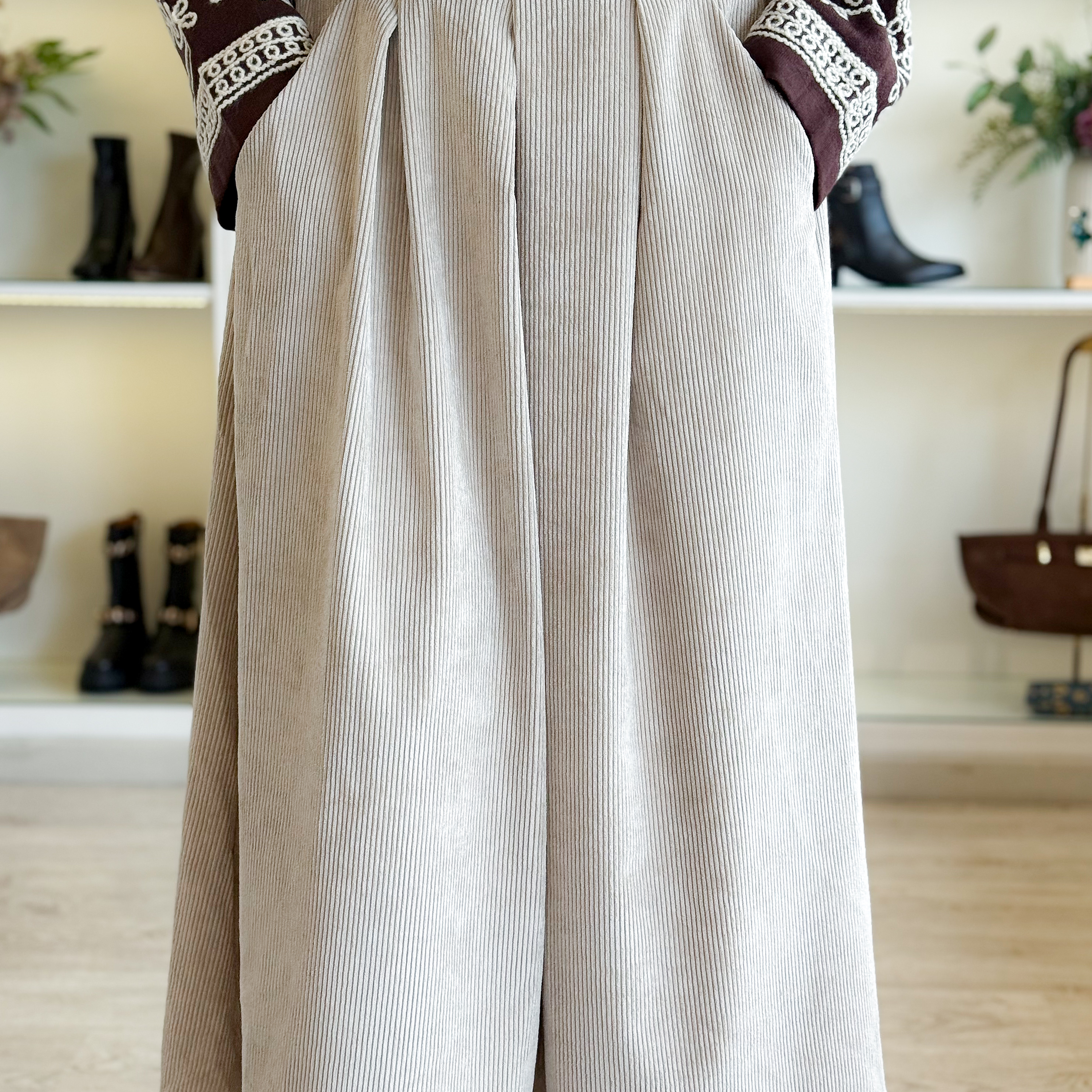 Saia Roxanne Bege  4