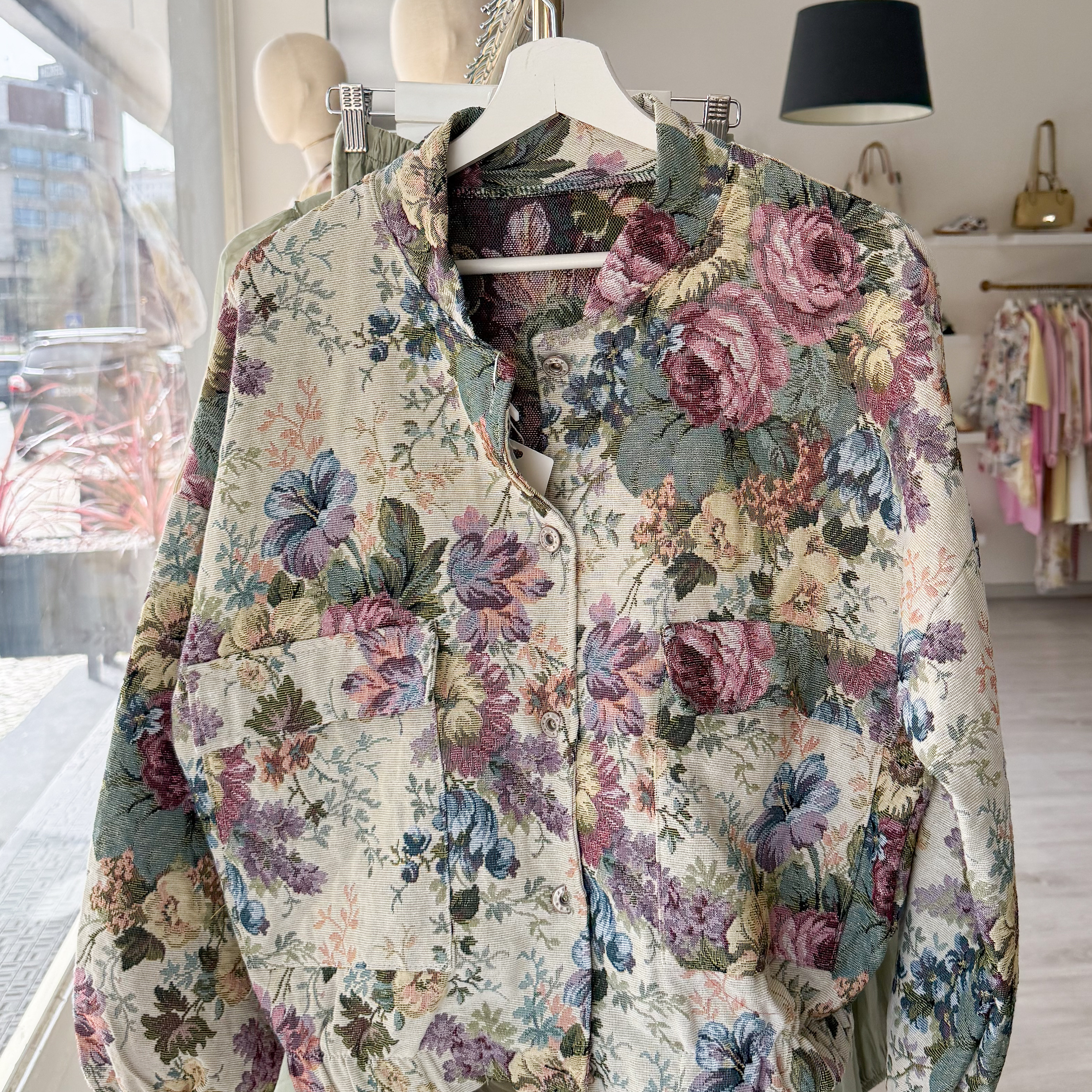 Bomber floral 