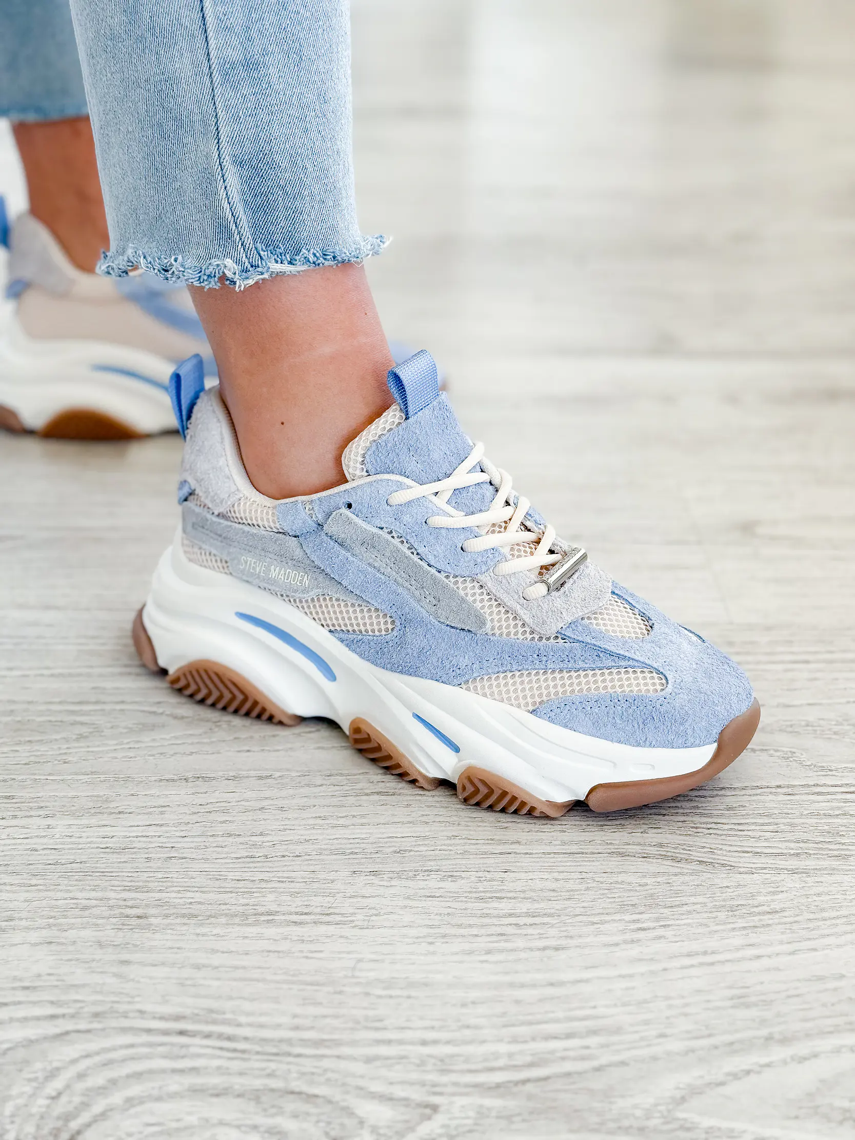 Possession-E Sneaker 2