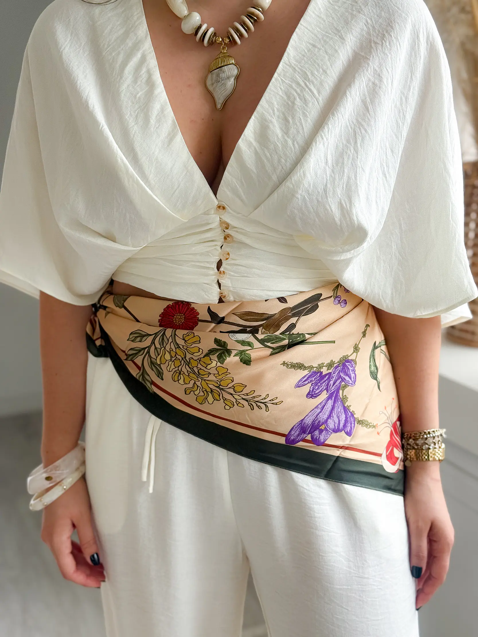 Lenço acetinado Melissa 1