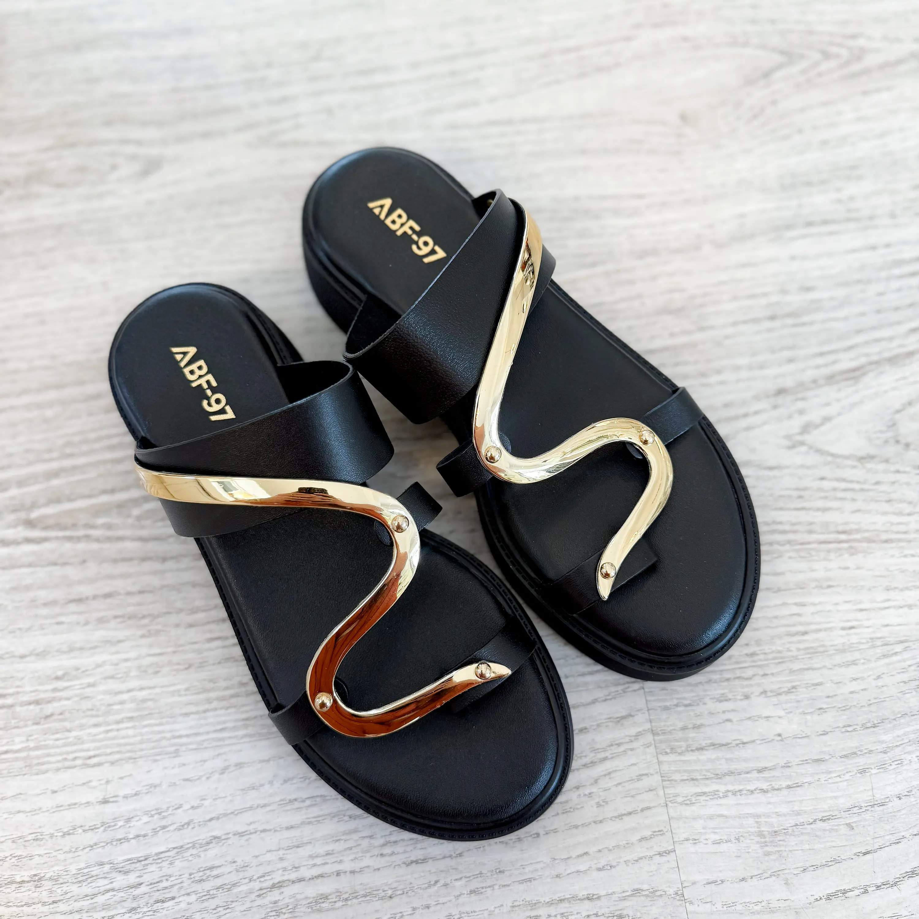 Carson Sandal 1