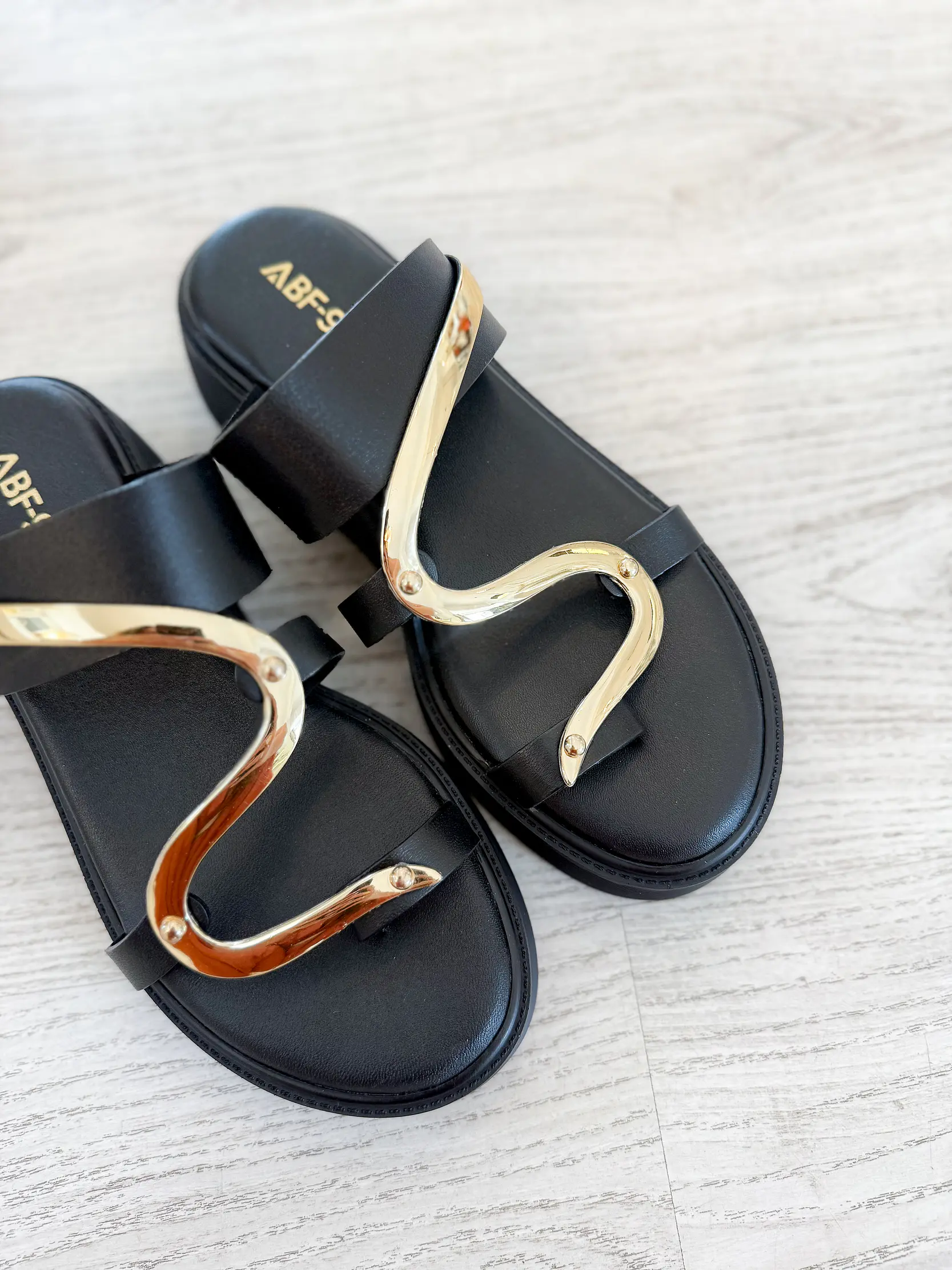 Carson Sandal 2