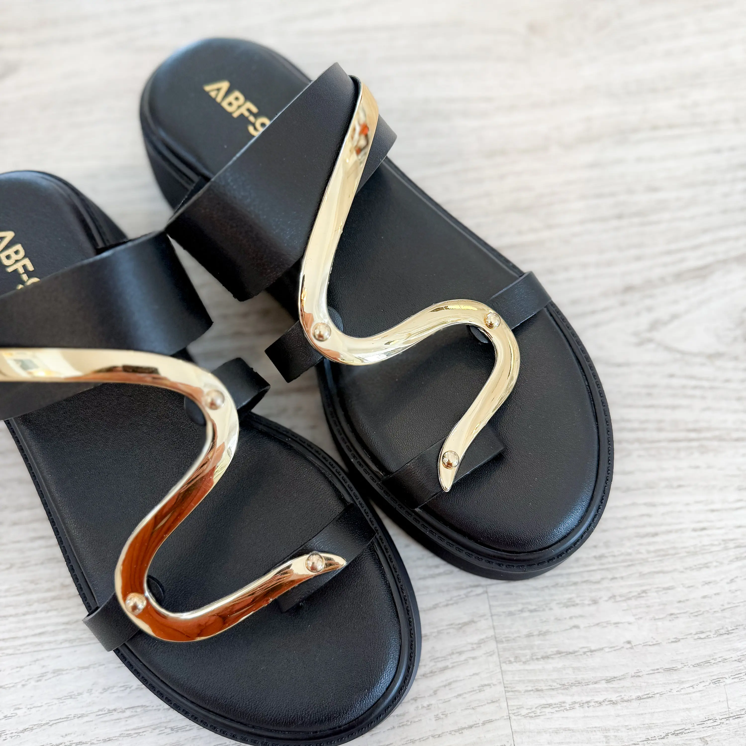 Carson Sandal 2