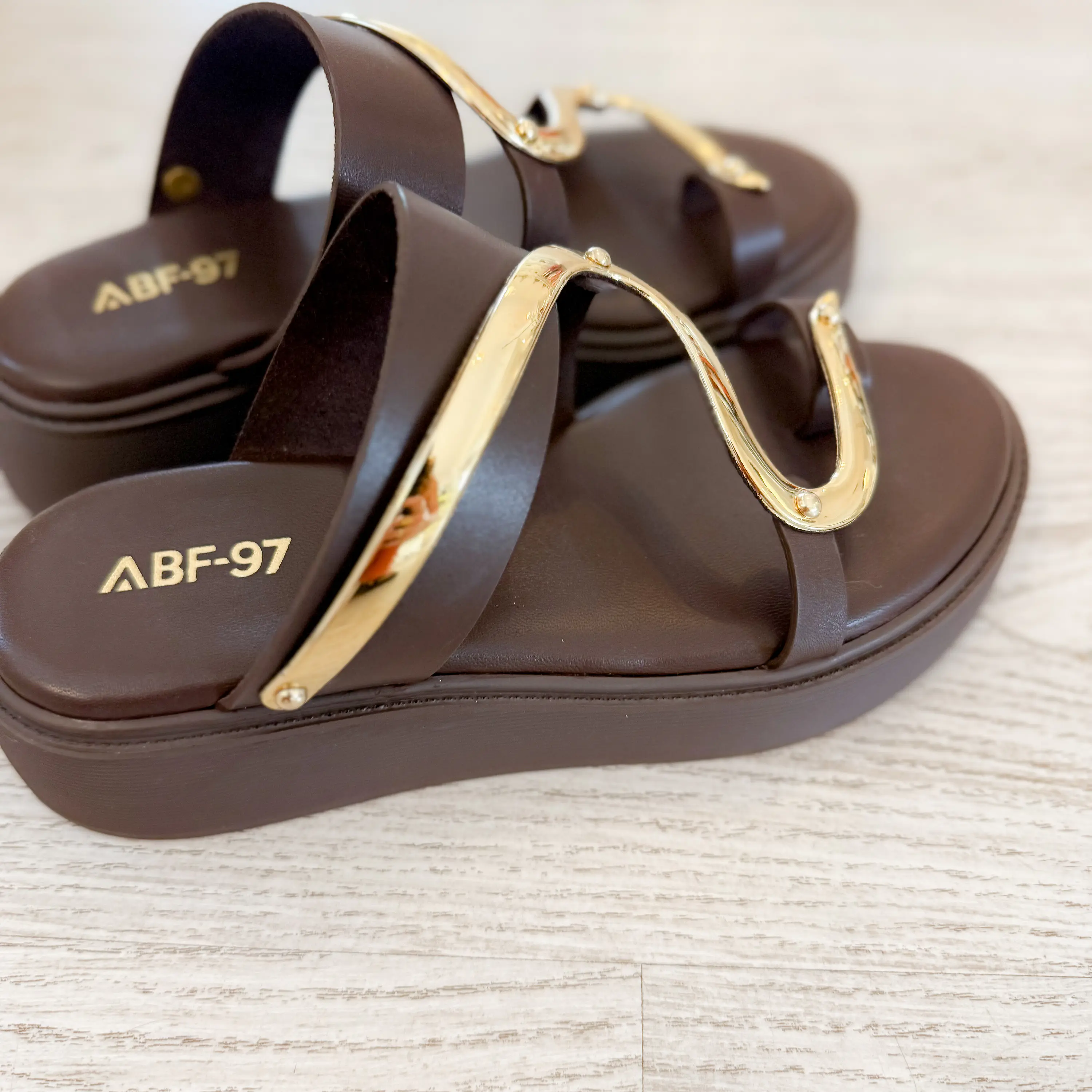 Carson Sandal 3