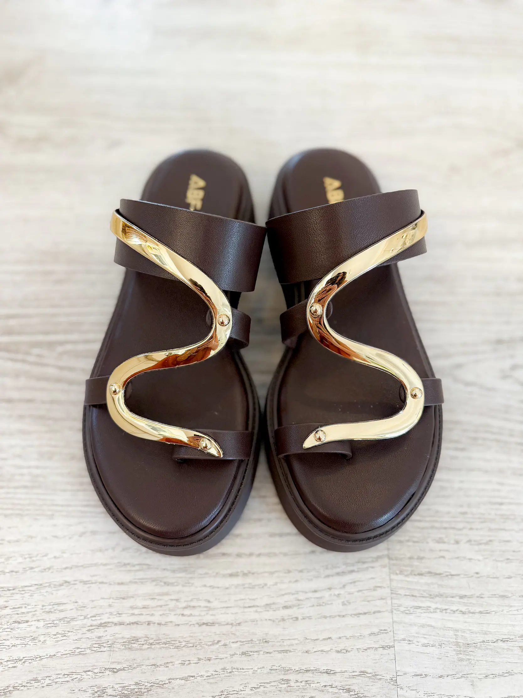 Carson Sandal 4