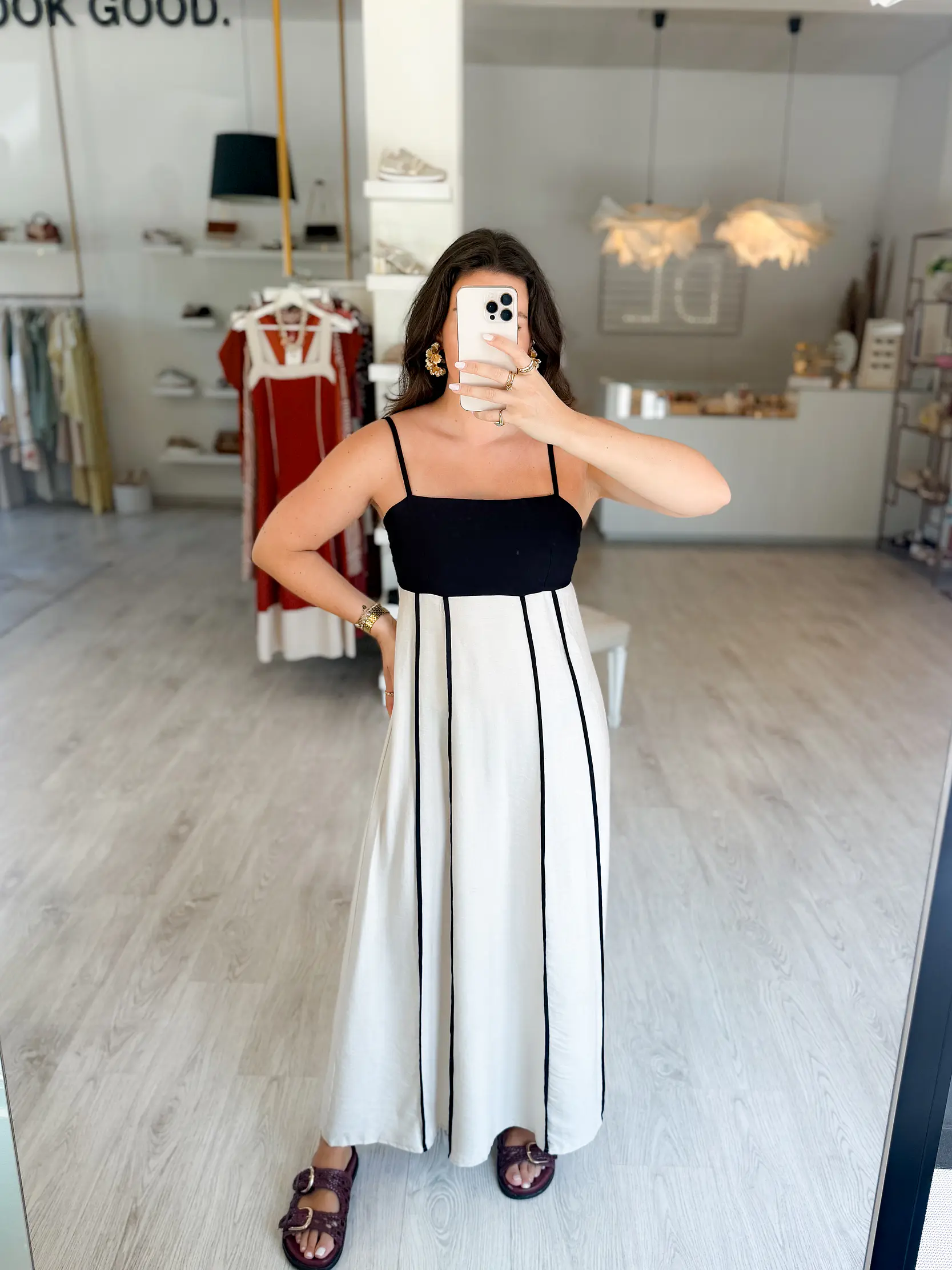 Vestido Larissa Preto  2