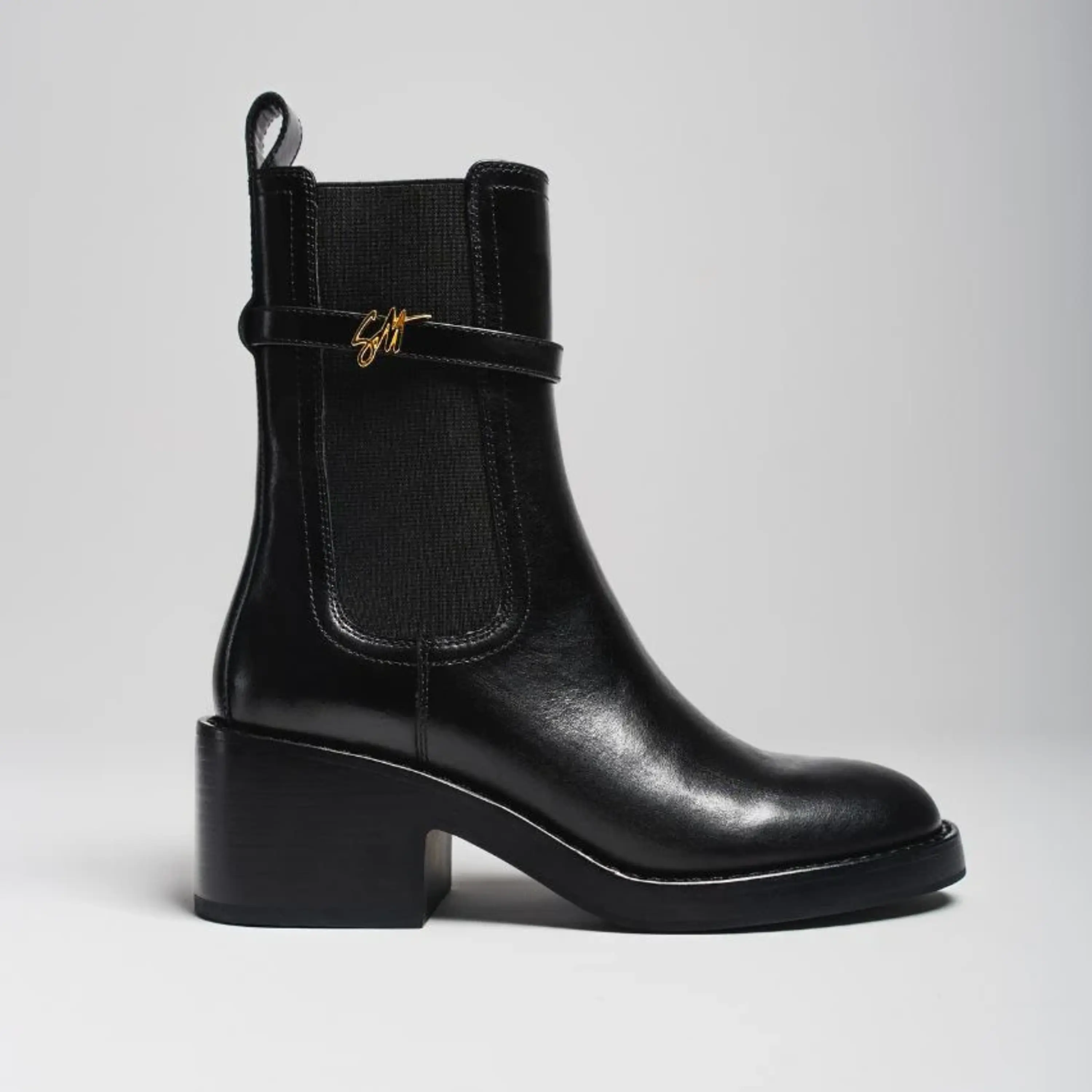 Botim Charity Balck Leather 2