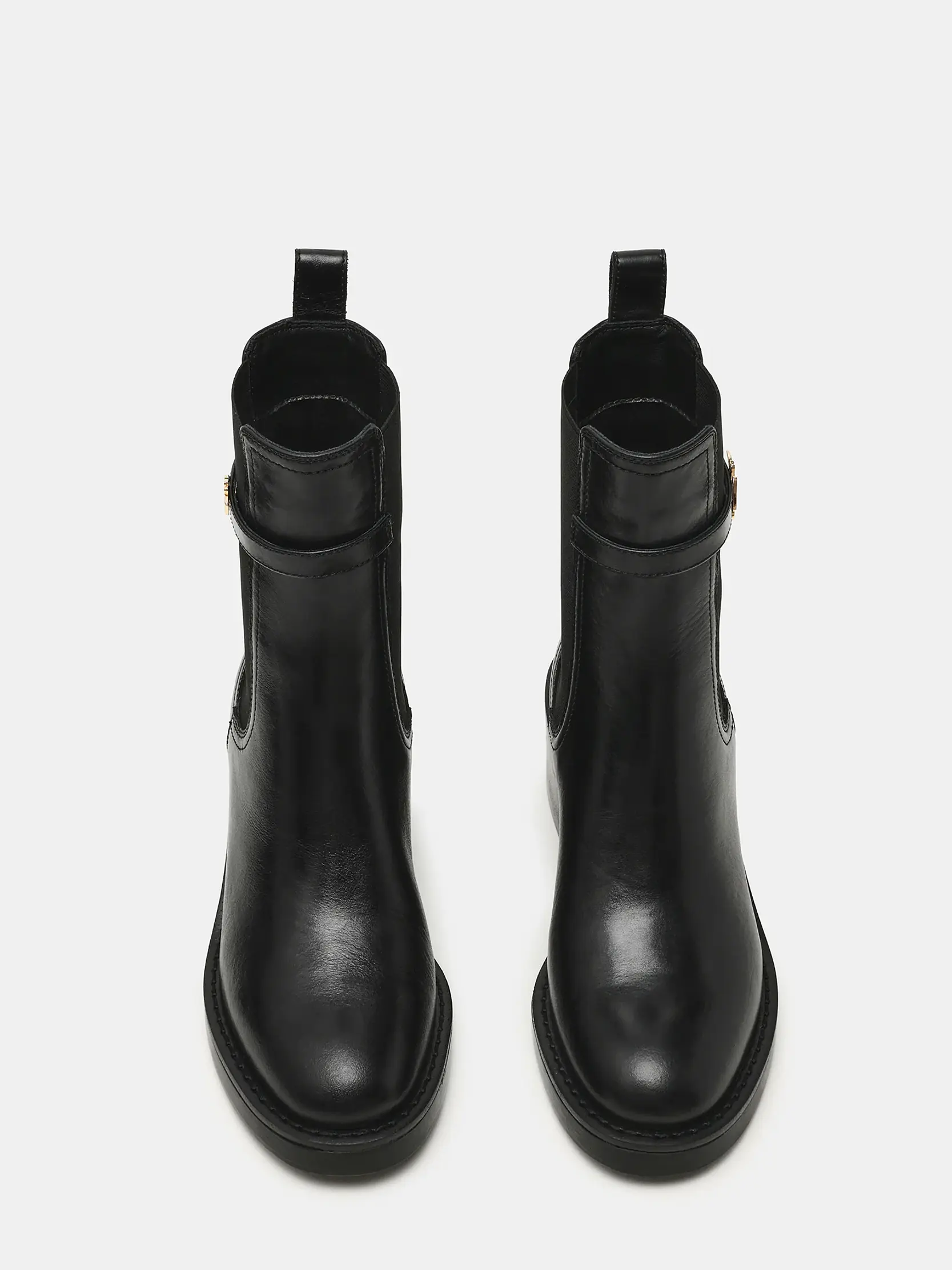 Botim Charity Balck Leather 4