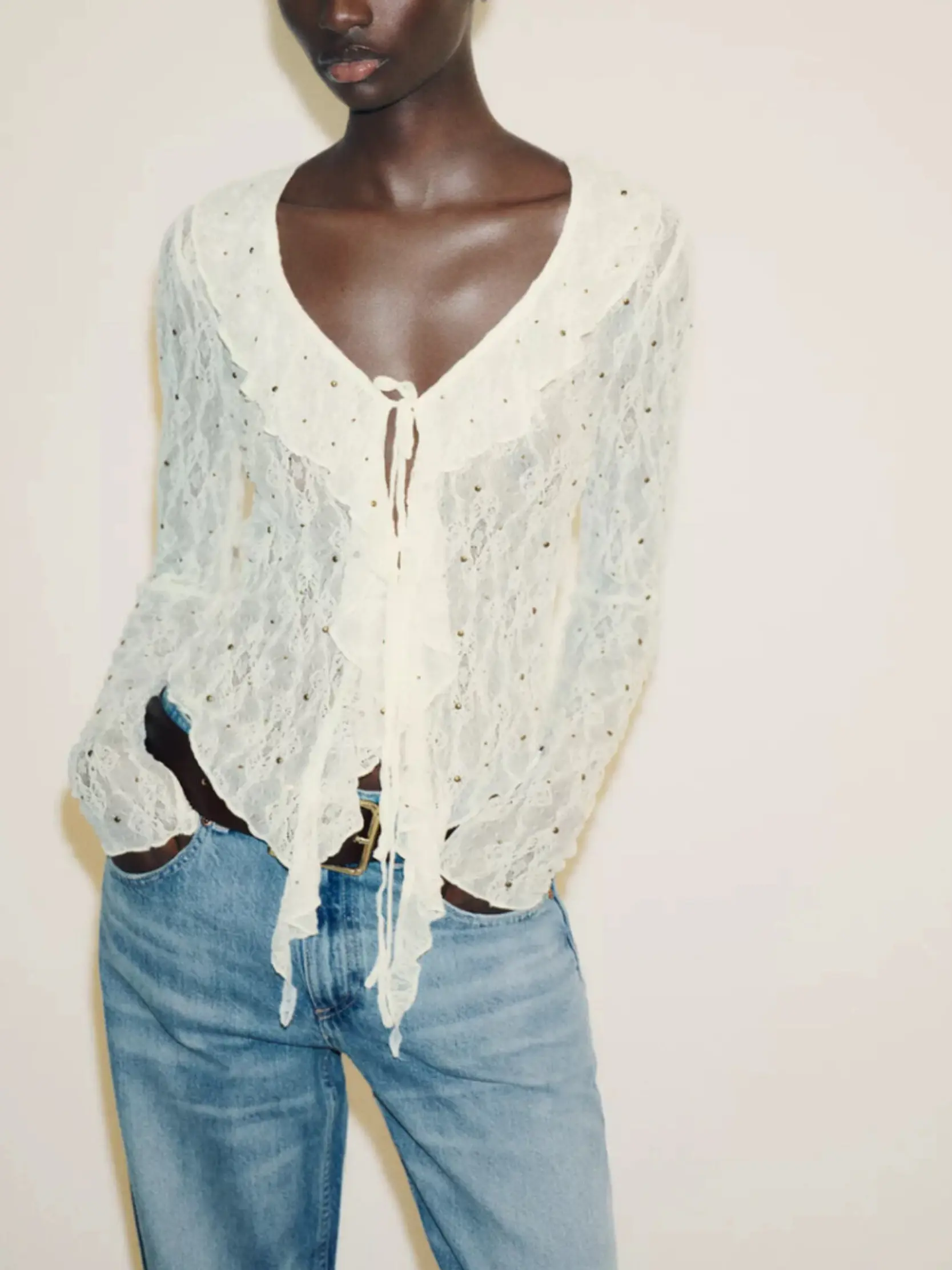 Blusa Rendada Lisa  1