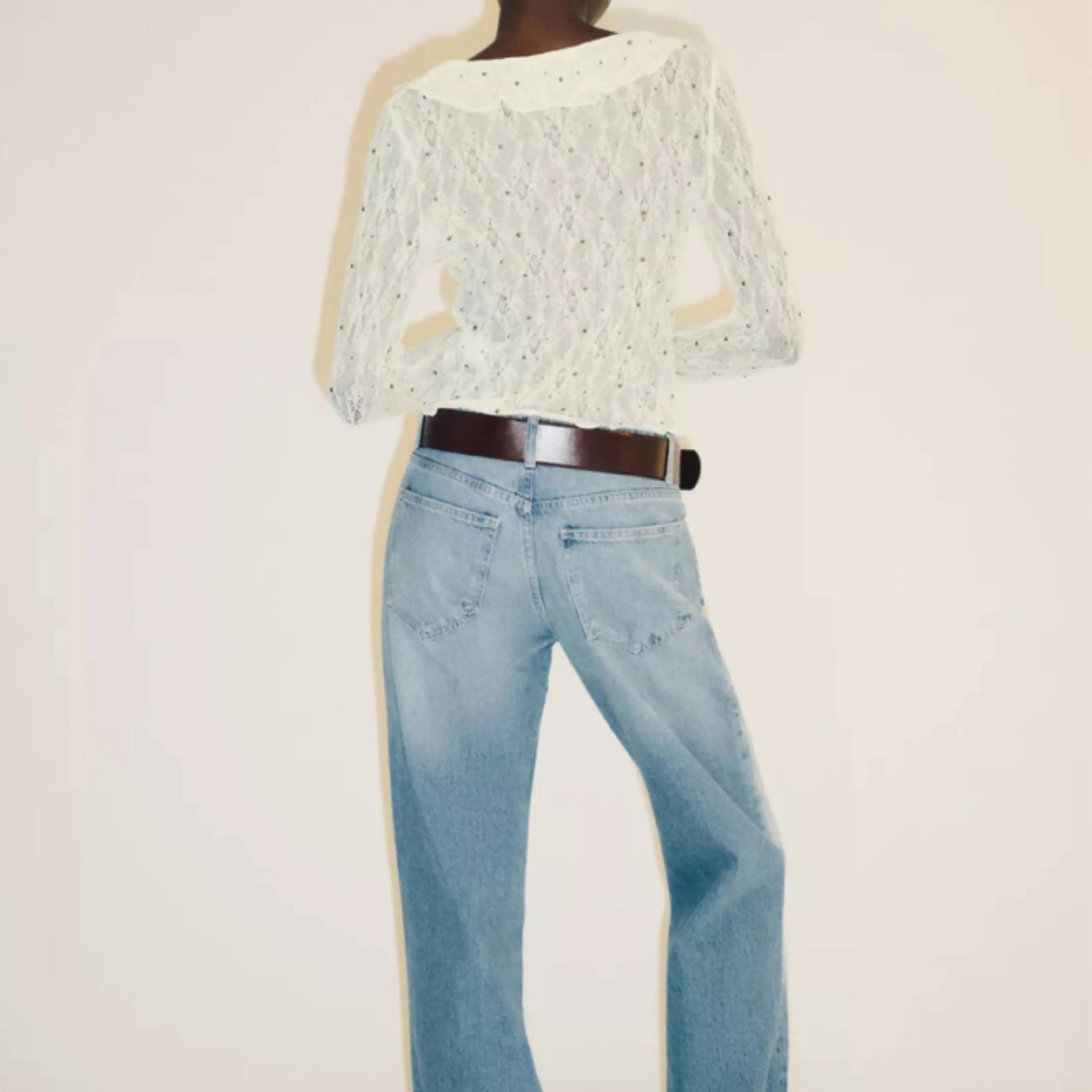 Blusa Rendada Lisa  2