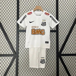 Conjunto Infantil Santos 2011/12