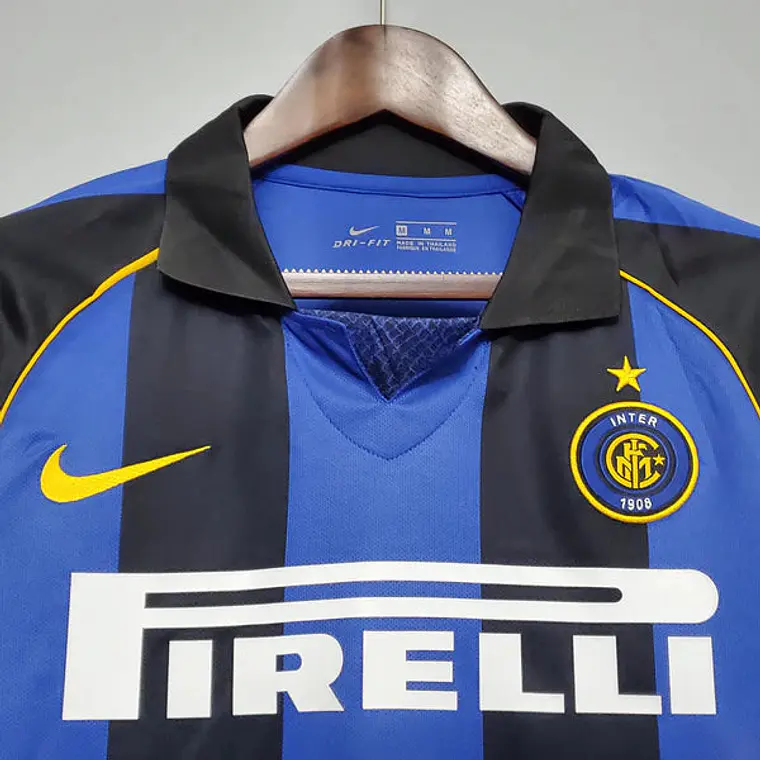 Camisa Retrô Inter de Milão 2001/02 Home 2