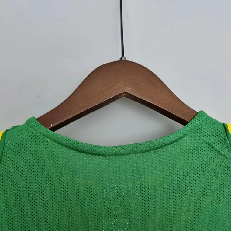 Camisa Retrô Seleção Brasil 2004/06 Home 4