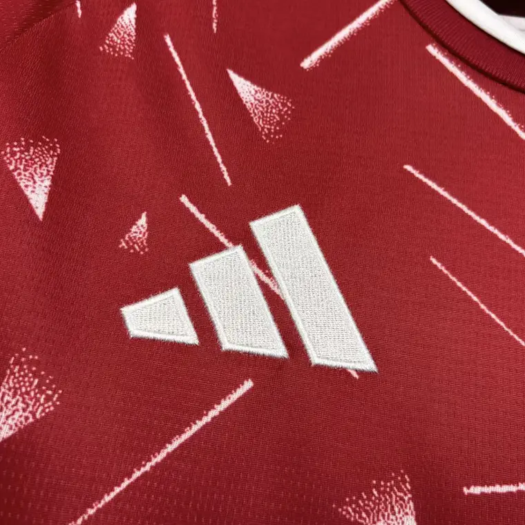 Liverpool jersey Home - 26/27 2