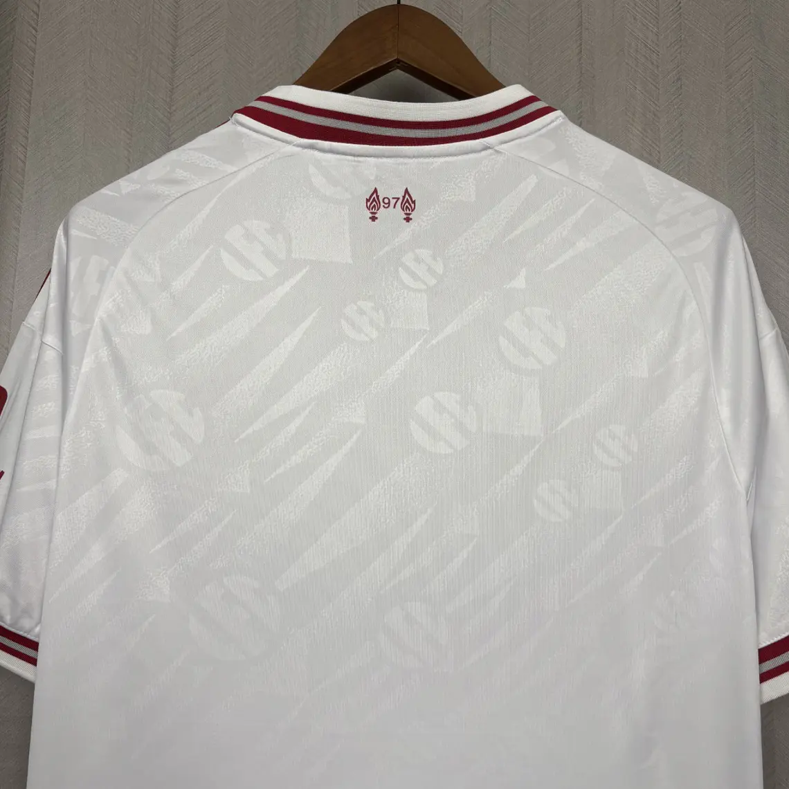 Liverpool Jersey Away - 26/27 5