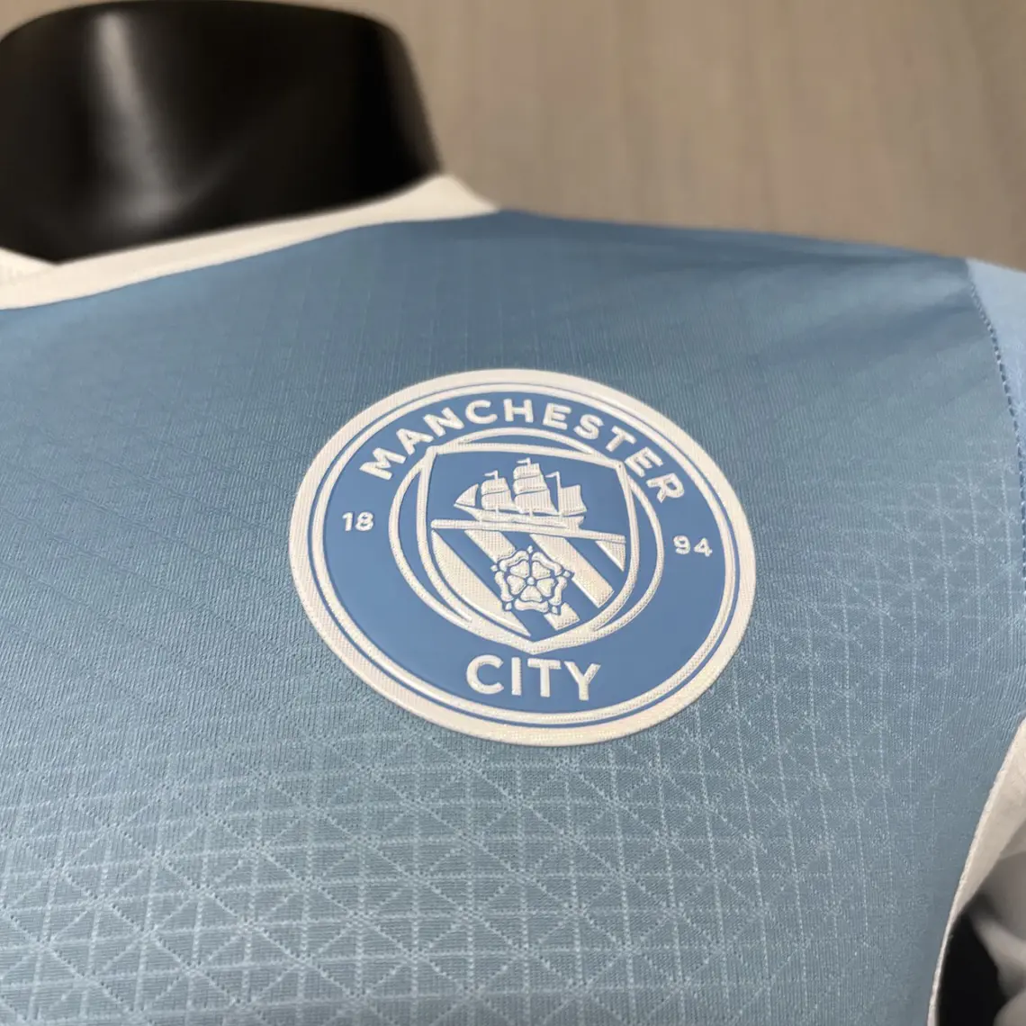  Manchester City Jersey player Home - 26/27 2