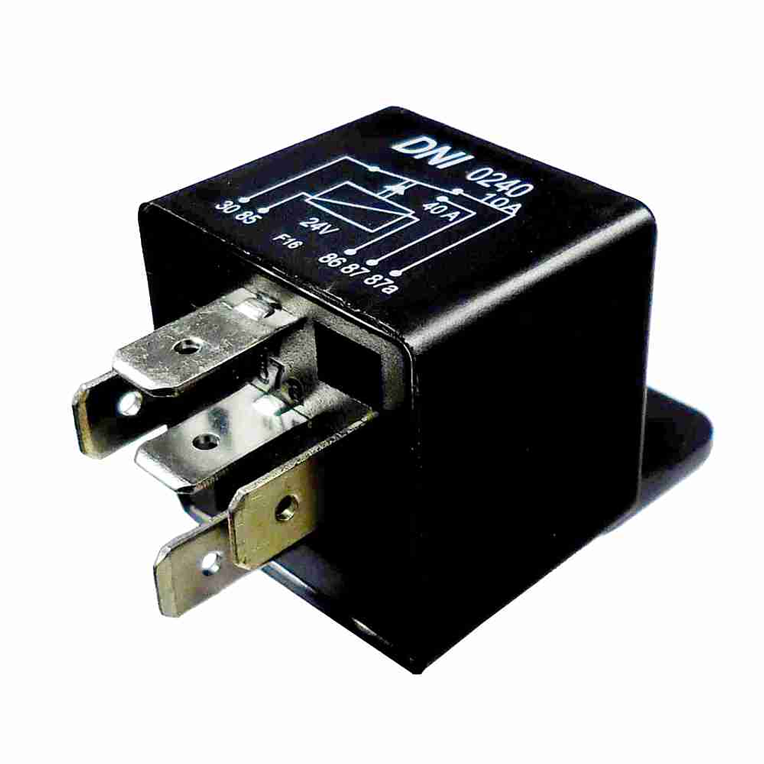 Relé aux 24v 40-10 amp, 5 terminales con soporte  0240 1