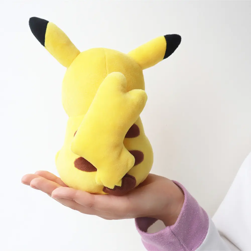 #025 Pikachu ♀ - Vista del producto