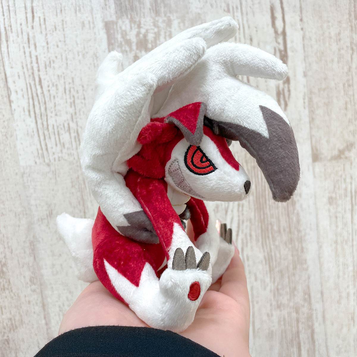 #745 Lycanroc Nocturna · Peluche · Pokémon Fit · Gen Doki Doki
