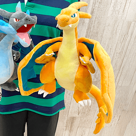 Peluche · Mega Charizard Y