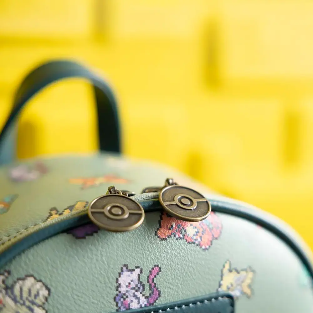 Mini Mochila · Kanto - Vista del producto