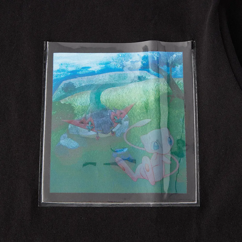 Polera Dragapult · Talla L - Vista del producto