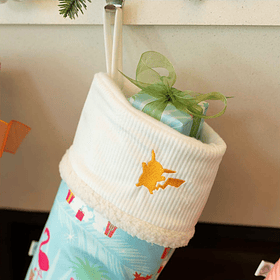 Bota Navideña · Pikachu