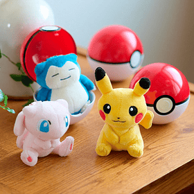 Peluche con Broche · Pikachu