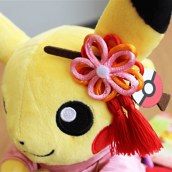 Peluche Pikachu ♀ · Ceremonia del Té 3