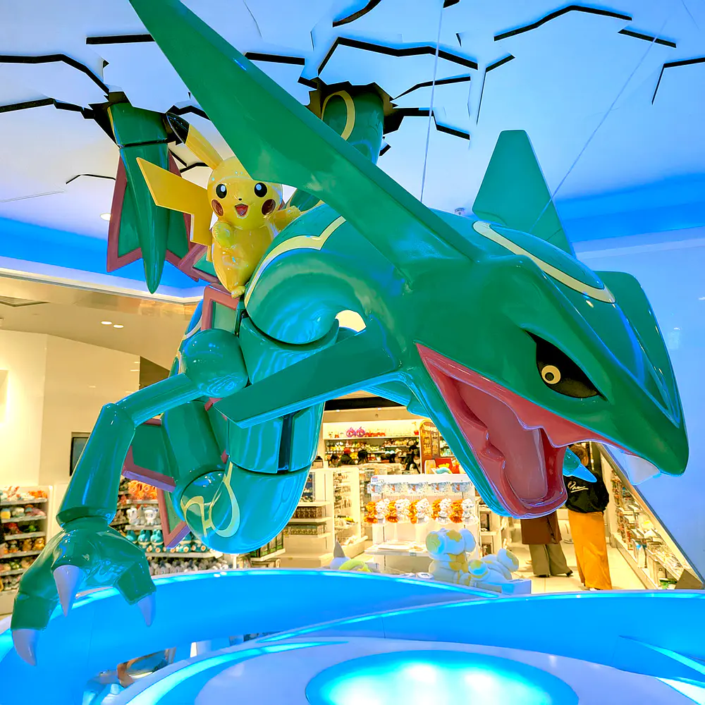 Pin · Rayquaza & Pikachu - Vista del producto