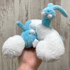 Peluche Retráctil · Swablu y Altaria