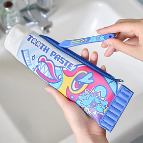 Estuche y Cepillo Dientes · Bruxish y Mareanie