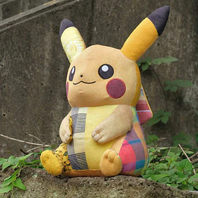 Peluche Pikachu · Vintage Style