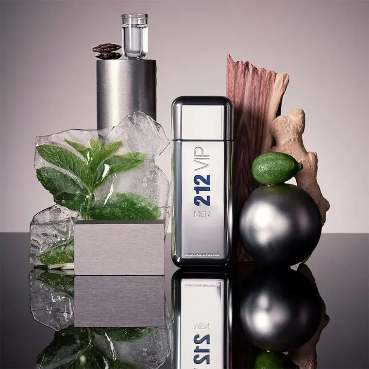 Carolina Herrera 212 Vip Men Eau de Toilette 3