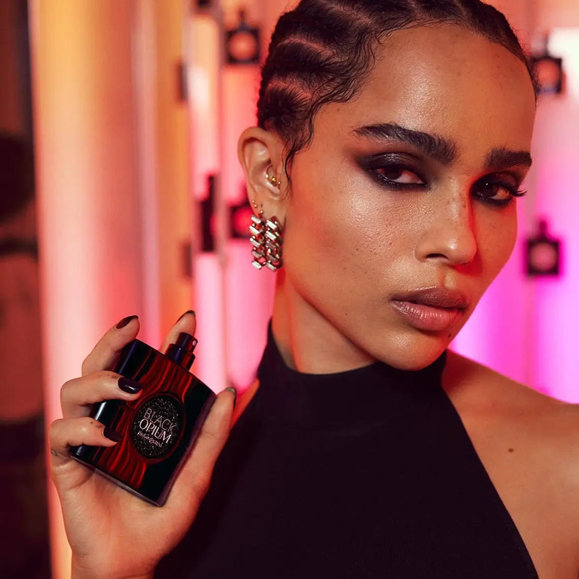 Yves Saint Laurent Black Opium Le Parfum 4