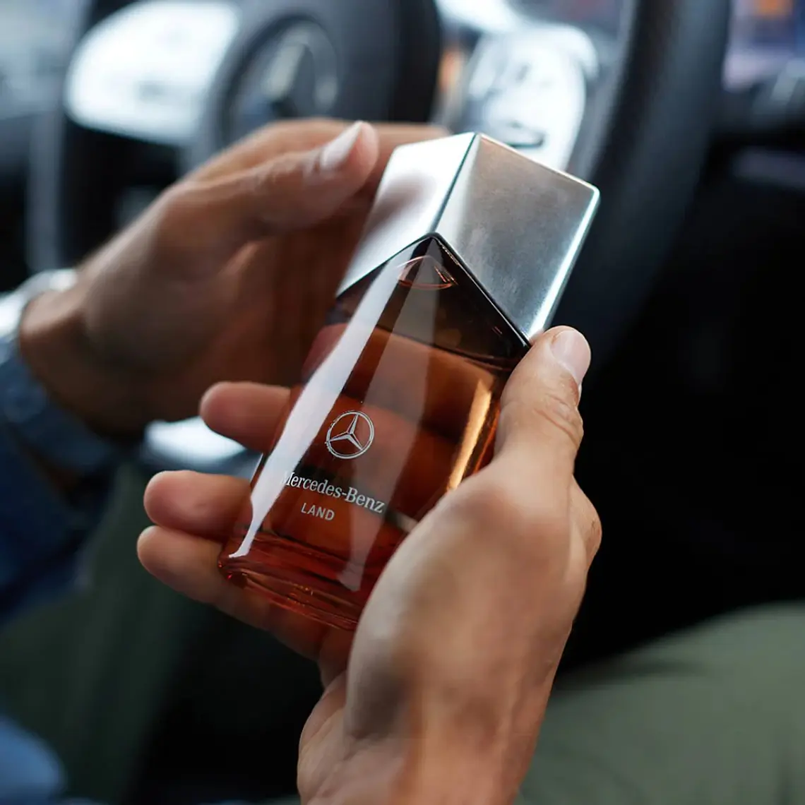 Mercedes-Benz LSA Land Eau de Parfum 7