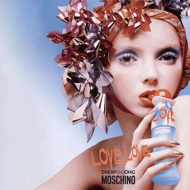 Moschino Cheap And Chic I Love Love Eau de Toilette 2