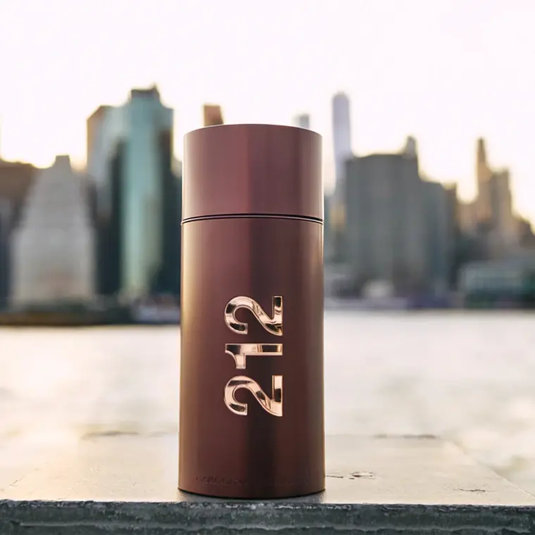 Carolina Herrera 212 Sexy Men Eau de Toilette 3