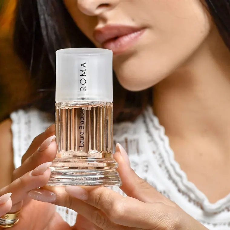 Laura Biagiotti Roma Fiori Bianchi Eau de Toilette 2