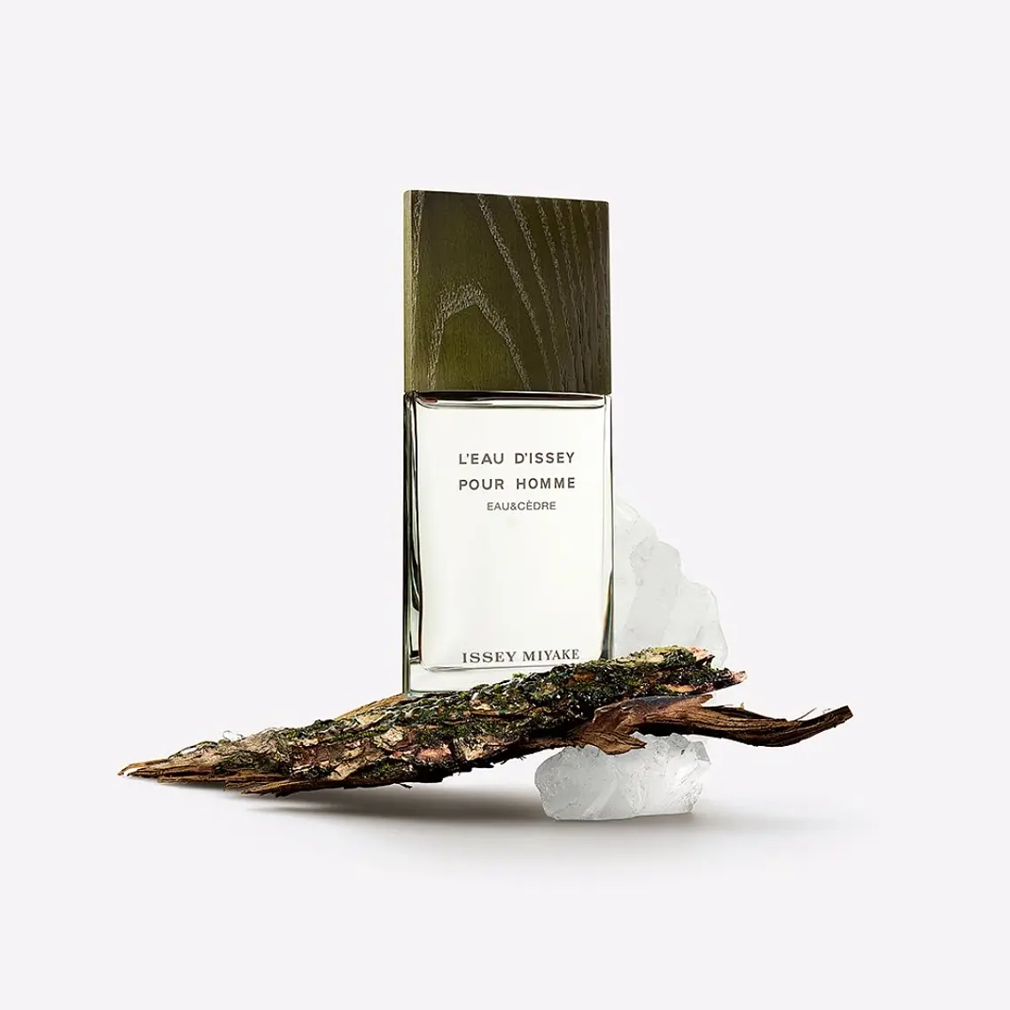 Issey Miyake  l'Eau d'Issey Pour Homme Eau & Cedre Eau de Toilette Intense 3