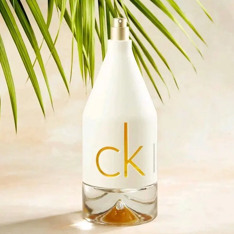 Calvin Klein Ck In2u For Her Eau de Toilette 5