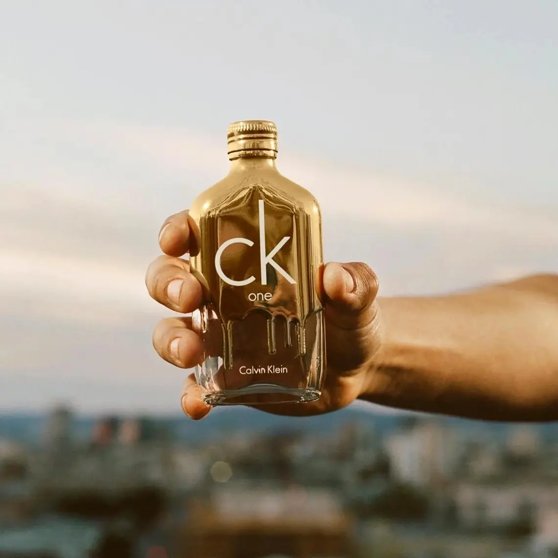 Calvin Klein CK One Gold Unissexo Eau de Toilette 4