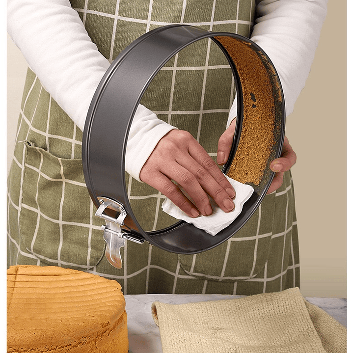 TRI PACK DE MOLDES PARA QUEQUE EN CORAZÓN  3