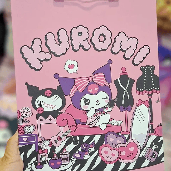 TABLA DE APOYO SANRIO 8