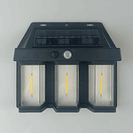 LÁMPARA EXTERIOR SOLAR DE 3 AMPOLLETAS